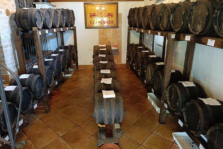 プライベートツアー：モデナでのフェラーリ博物館訪問とバルサミコ酢の試飲