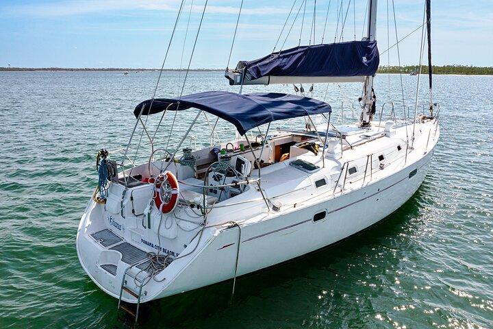 Private Swim, Snorkel & Sail on the Daydreams Sailboat
