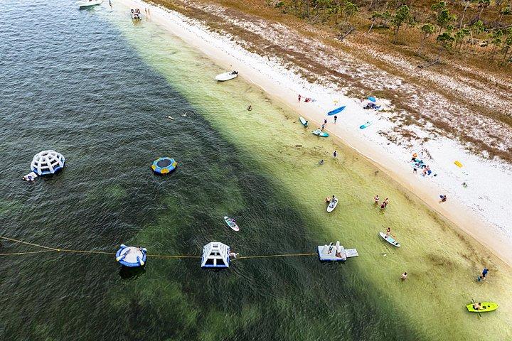 Excursão Shell Island Inflatable Adventure Park & Dolphin