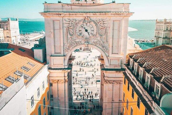 Experience Tuk-Tuk Lisbon Tour 1-3hours
