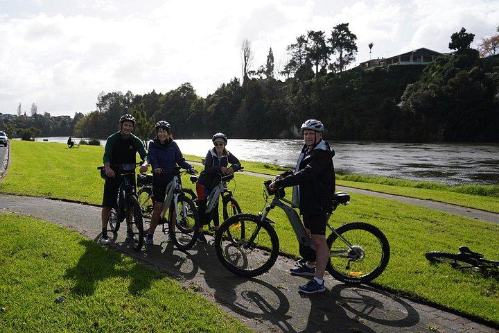 Full Day Guided Waikato River Trail E-bike Tour
