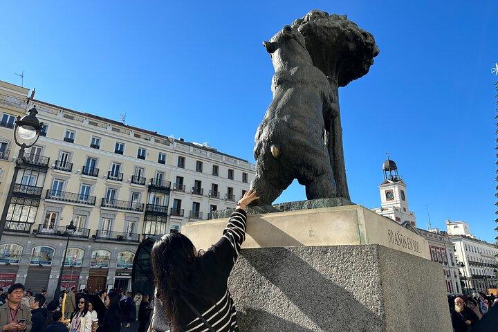 Recorrido privado por lo más destacado de Madrid para niños y familias
