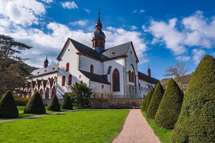 Expérience d'une journée complète de visite privée des vins de la vallée du Rhin au départ de Francfort