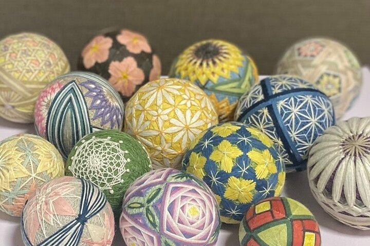 日本語の手芸手まり刺繍ボールを作ろう