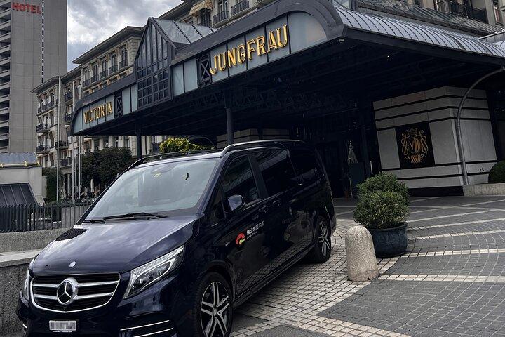 運転手サービス付きユングフラウのトップ オブ ヨーロッパへのプライベート ツアー
