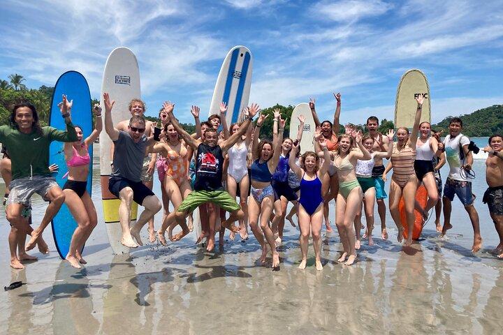 Cours de surf à la plage Manuel Antonio