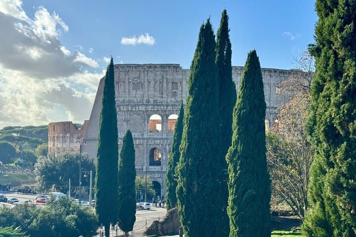 Colosseum, Palatine Hill and Roman Forum Guided Tour