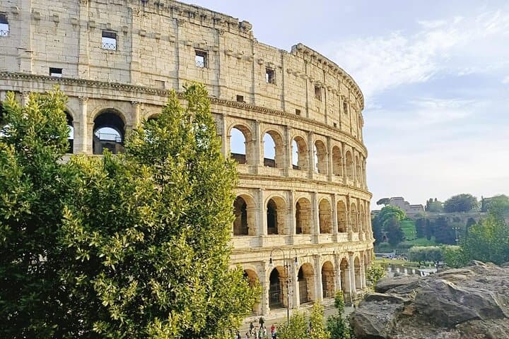 Colosseum, Palatine Hill and Roman Forum Guided Tour