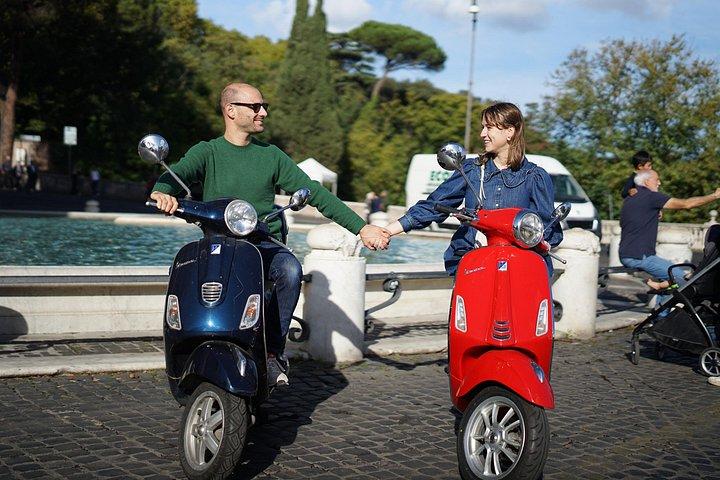 ベスパでローマを探索: 街の隠れた宝石を発見しましょう