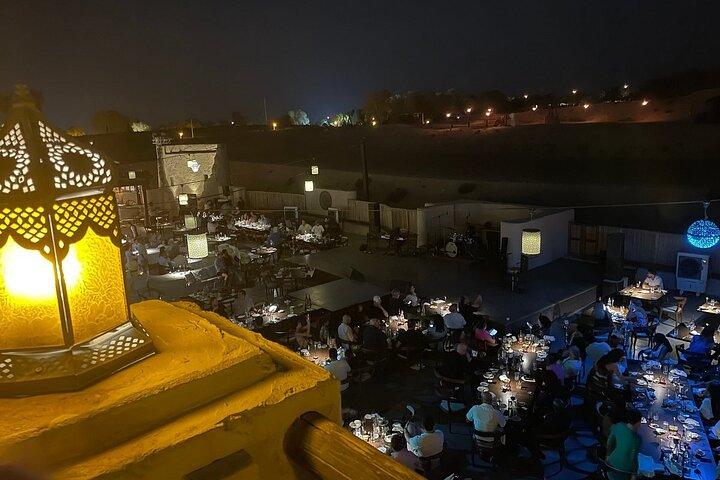 Privé Bab Al Shams Sunset Safari met BBQ-diner