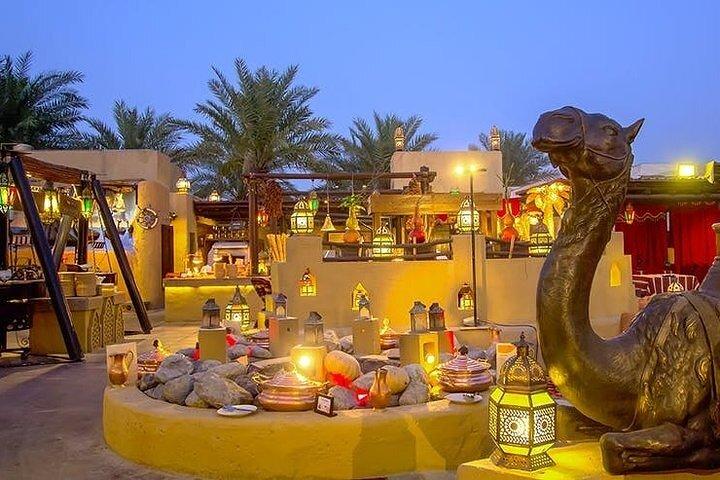 Privé Bab Al Shams Sunset Safari met BBQ-diner