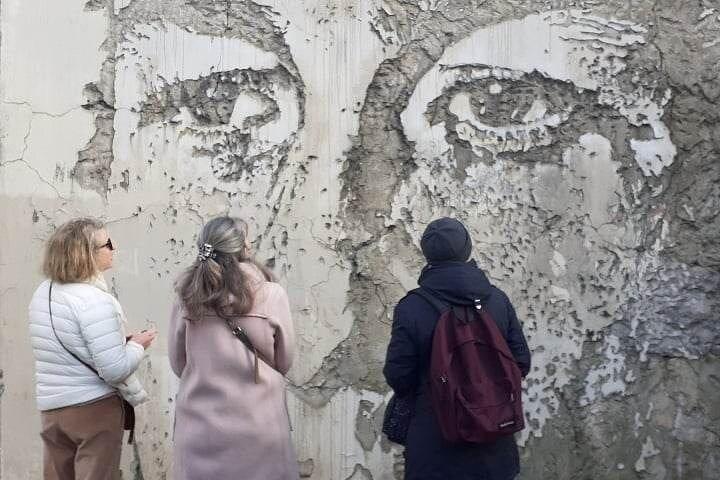 Privérondleiding in straatkunst in Parijs met een kunstenaar