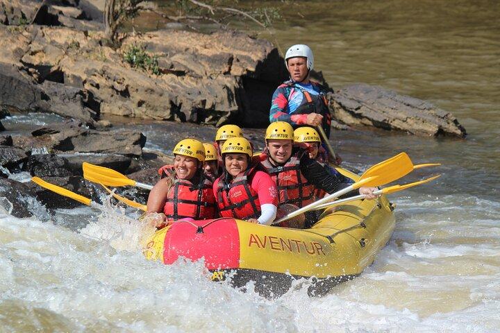 Wild Waters : Rio Avventura di Rafting sulle Acque Bianche