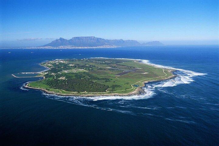 5 - Days Cape Town : Robbeneiland Tour-Mosselbaai-Knysna-Addo Game