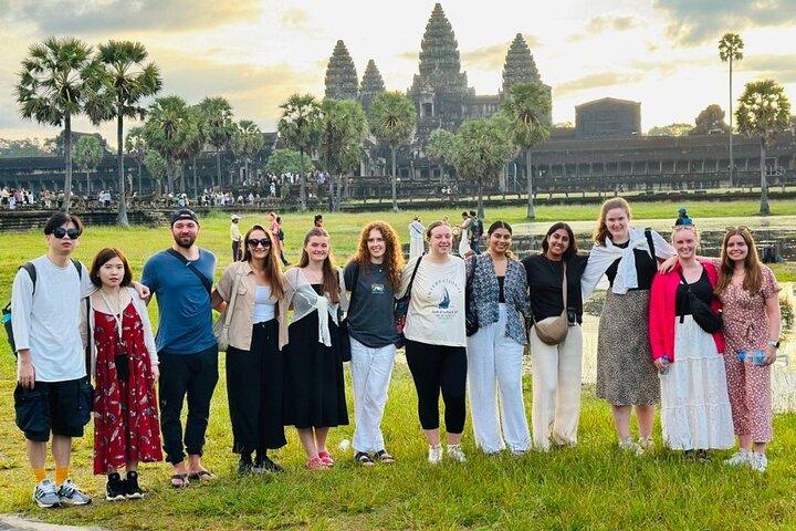 Angkor Wat Sunrise or Sunset Tour