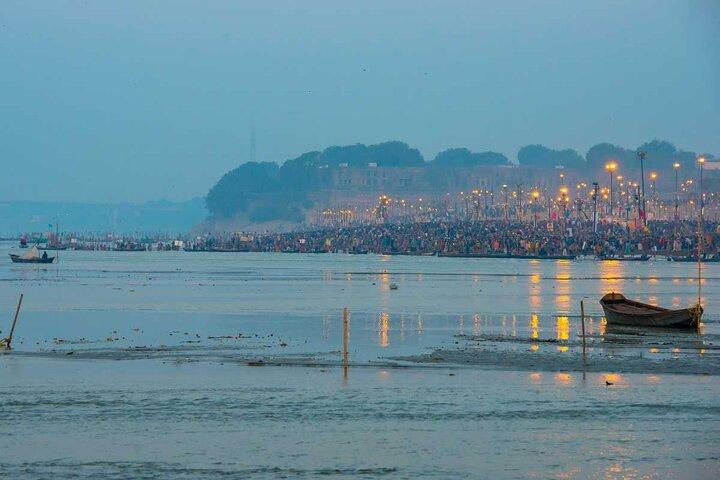 Prayagraj-dagstur (Triveni Sangam) fra Varanasi