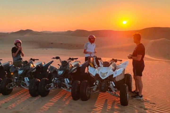 Safari matinal dans le désert avec excursions en quad