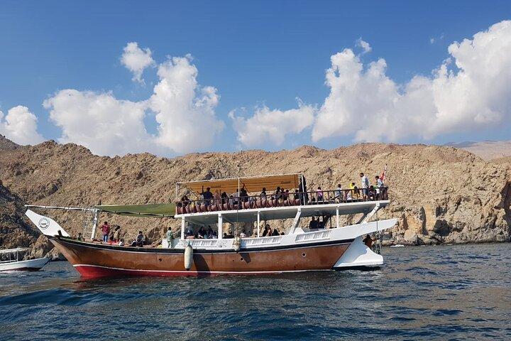 Fujairah Dhow Cruise arrangement