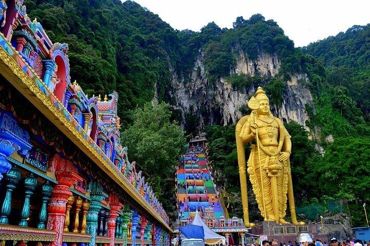 Sacred Half-Day Batu Caves Temple and Batik Tour, Kuala Lumpur