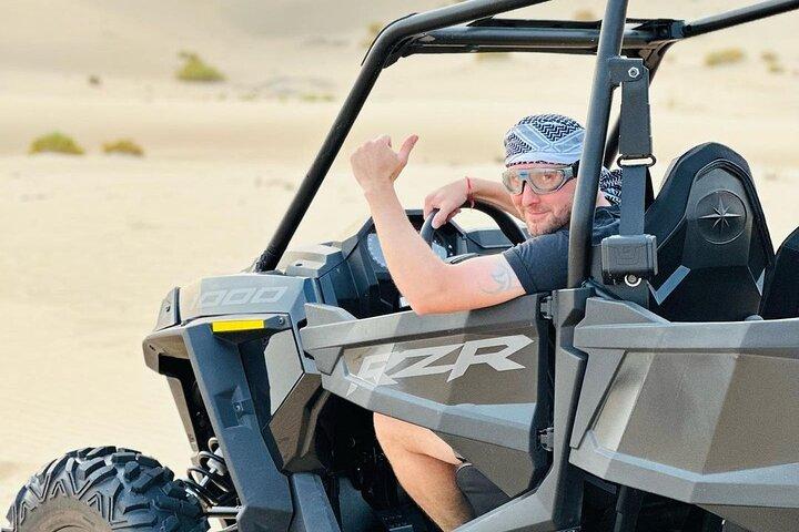 Visite privée en buggy des dunes à Abu Dhabi