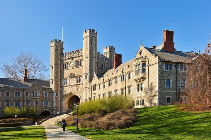 Premium Small Group 8-day Tour to Visit Top Schools from NYC