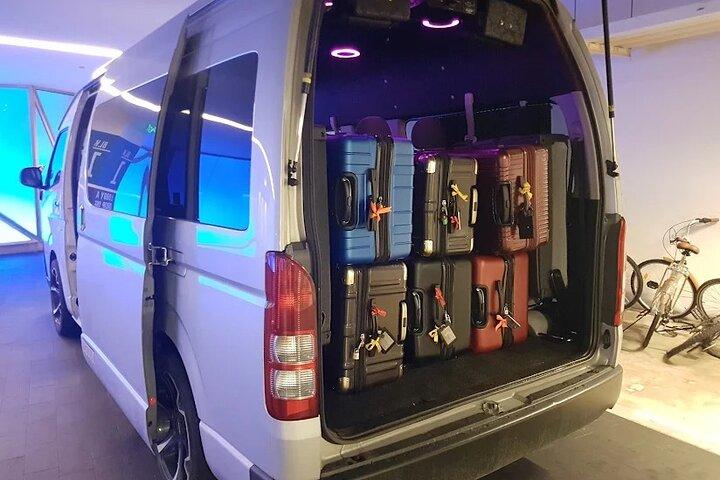 Private Airport Transfer in Singapore