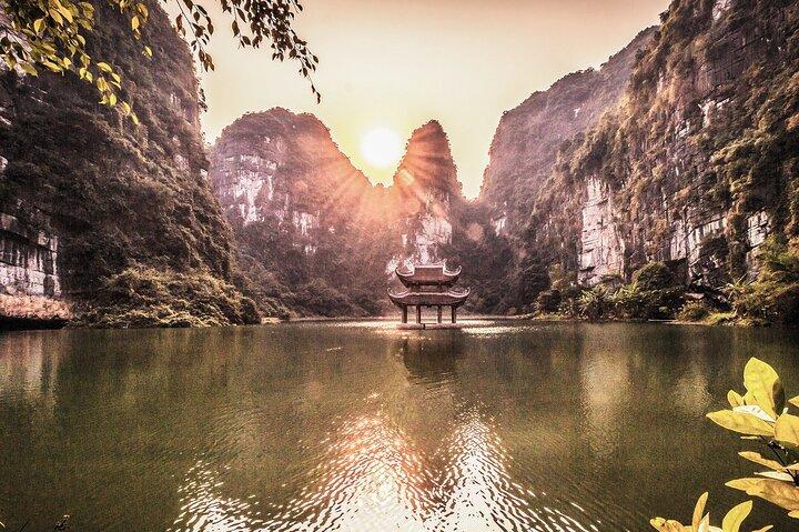 Excursão de um dia a Ninh Binh: caverna Hoa Lu, Trang An e Mua saindo de Ha Noi