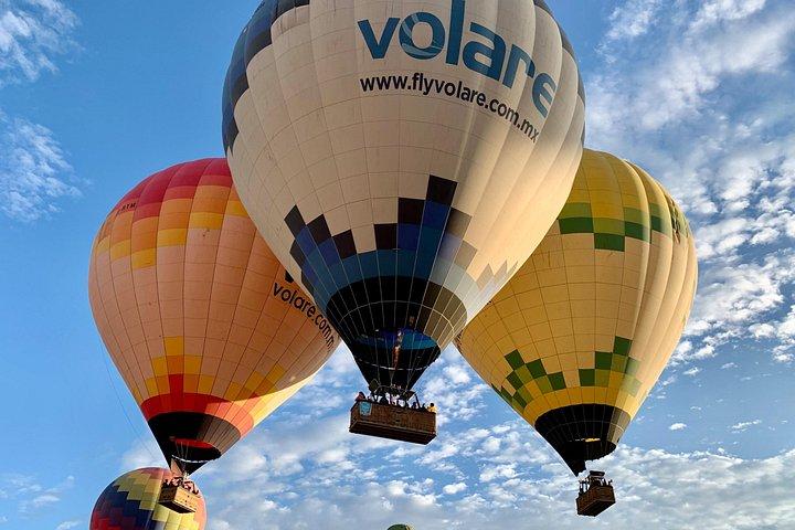 Vuelo en Globo en Teotihuacán desde Ciudad de México / Volare