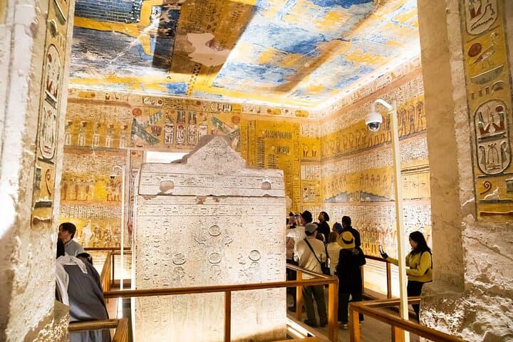 Full-Day Luxor Tour "Highlights of East and West Banks"