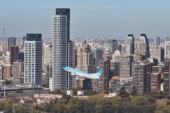 Helitour over the City of Buenos Aires and lunch in the delta