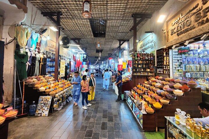 アブダビ発、ランチ付きプライベート ドバイ シティ ツアー 1 日