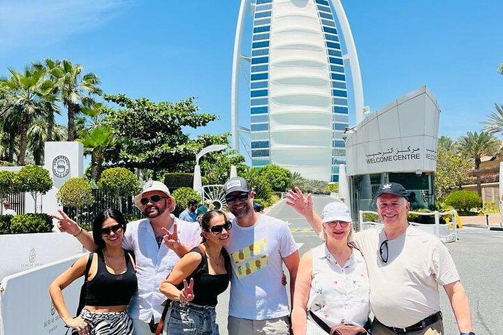 Tour privato della città di mezza giornata con cornice di Dubai