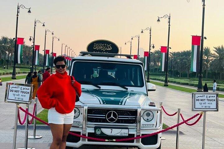 Tour privato della città di mezza giornata con cornice di Dubai