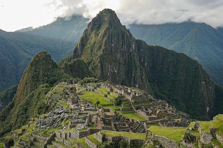 Short Inca Trail: A 2-Day Guided Adventure to Machu Picchu