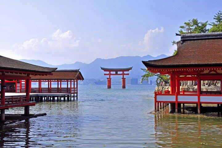 Hiroshima Miyajima 1-daagse bus met Indiase lunch plus Shinkansen