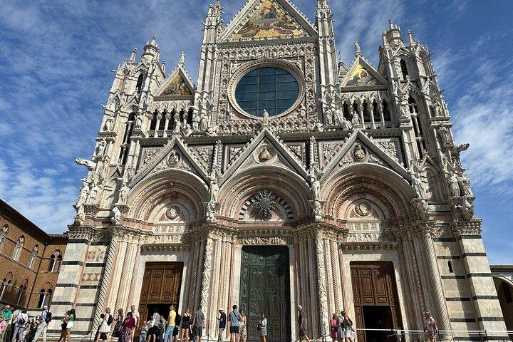 Kindvriendelijke dagtour Siena en San Gimignano vanuit Florence met chauffeur & gids