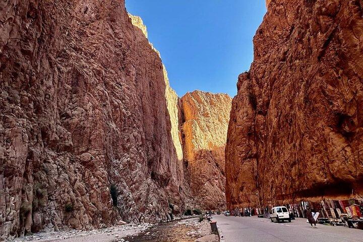 Tour privato di 4 giorni da Marrakech a Fes attraverso il deserto di Merzouga