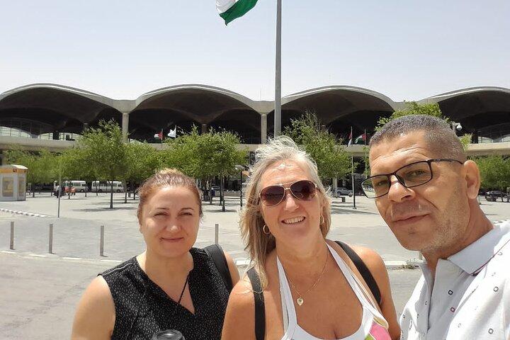 Transferências Elite: Aeroporto Queen Alia para qualquer destino na Jordânia