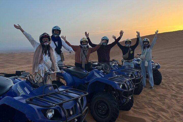 Aventura de quadriciclo no deserto de Merzouga com sandboard