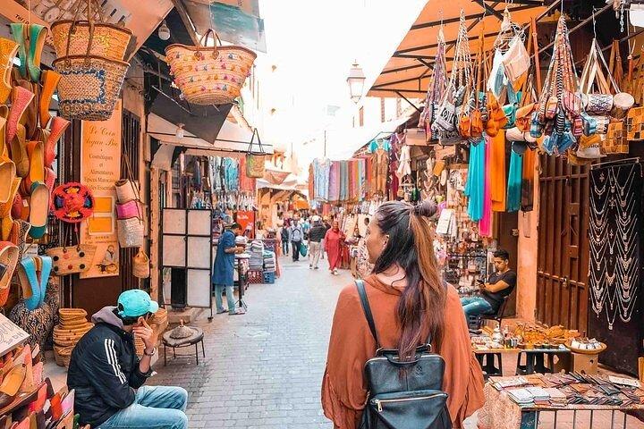 Cultural & Historical Tour of Marrakech 1/2 day : souks + medina