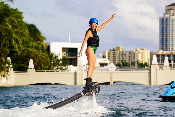 Miami: Aqua Excursion (Flyboard + Tubing + Bådtur)