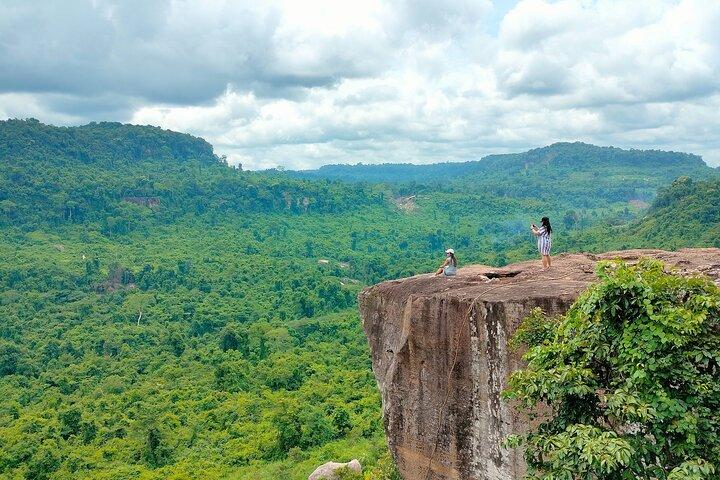 Découvrez Phnom Kulen-Beng Mealea-Kampong Phluk Sunset Tours