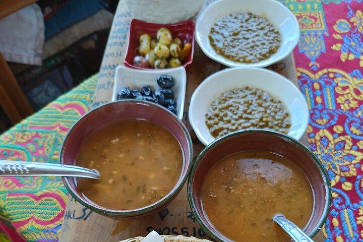 Autêntica comida de rua em Marrakech Excursão guiada à noite
