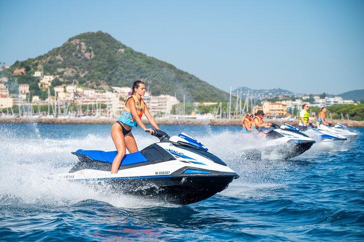 30 minutters leje af jetski i Cannes