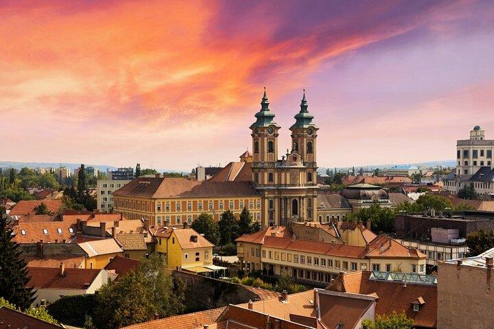 Excursión privada de un día al castillo Holloko & Eger de la UNESCO desde Budapest
