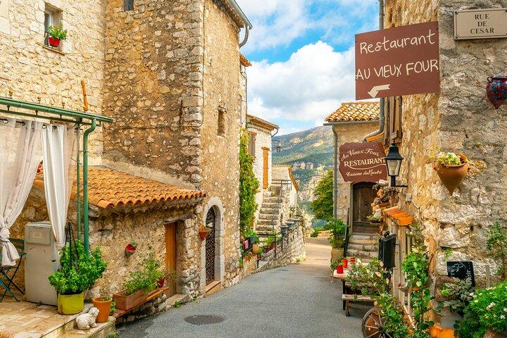 Tour privato della campagna della Provenza e dei suoi villaggi medievali