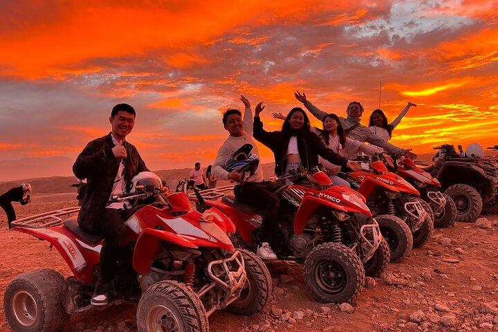 Agafay Desert Quad Biking og middagsshow fra Marrakech