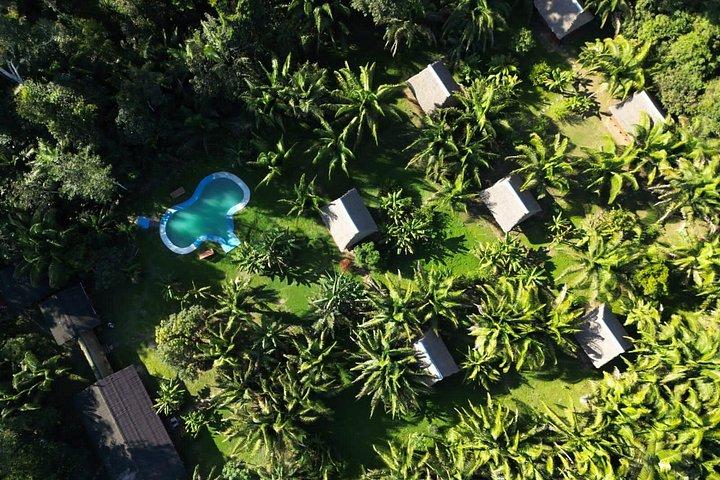 タンボパタ。サンドヴァル湖とオウムの粘土舐め 2泊3日
