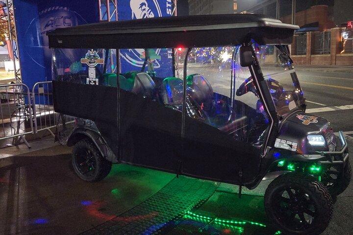 ノースカロライナ州シャーロットのアップタウンとサウスエンドでのライブ カラオケ ライド