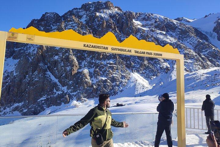 Visite de la patinoire privée de haute montagne de Medeo et de la station de ski Shymbulak